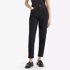Levi's High Waisted Mom Jeans Tapered Stretch Size 24 x 29 Black High Rise